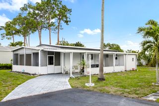 18007 Huapi Bay, Boynton Beach, FL 33436