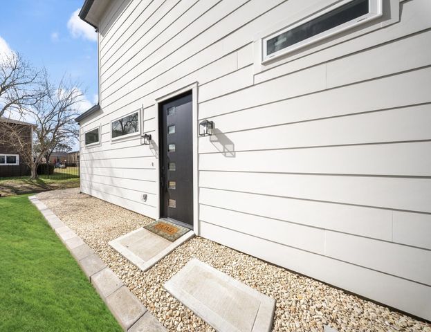 1130 Miller Road, Sealy, TX 77474