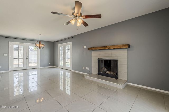 834 W JULIE Drive, Tempe, AZ 85283