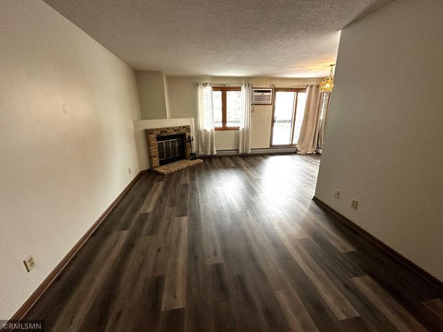 4300 Trenton Lane N 104, Plymouth, MN 55442