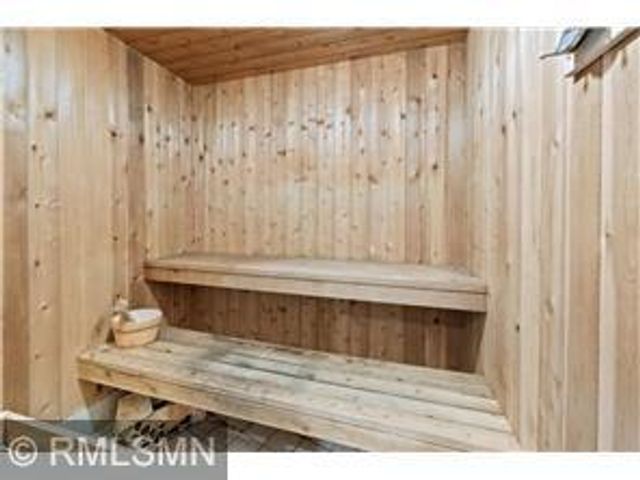 4300 Trenton Lane N 104, Plymouth, MN 55442