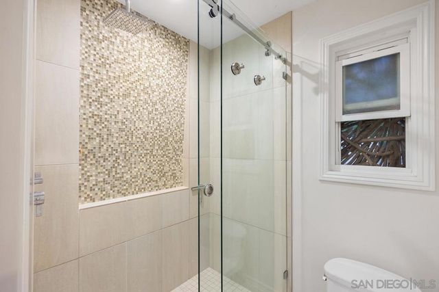 3343 Del Rio Ct, Carlsbad, CA 92009