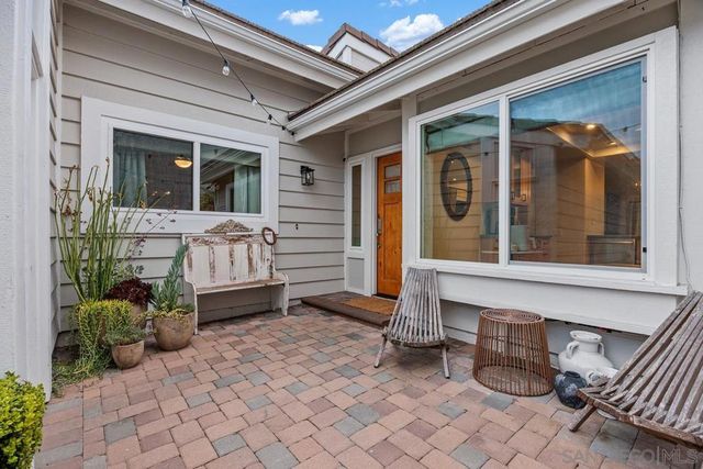 3343 Del Rio Ct, Carlsbad, CA 92009