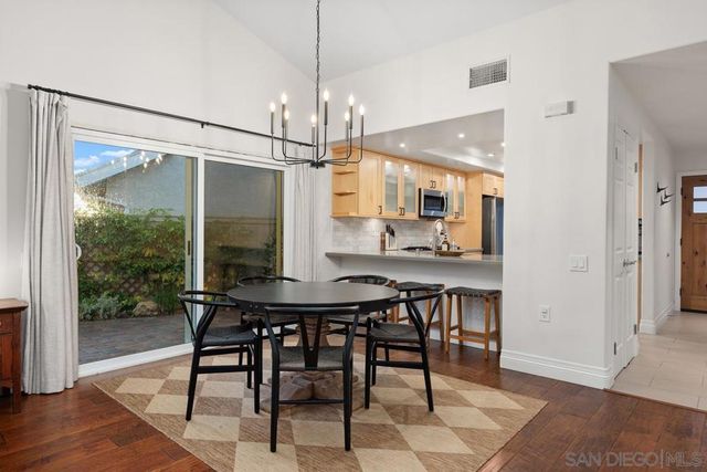 3343 Del Rio Ct, Carlsbad, CA 92009