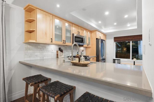 3343 Del Rio Ct, Carlsbad, CA 92009