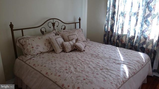 1229 KNORR ST, Philadelphia, PA 19111