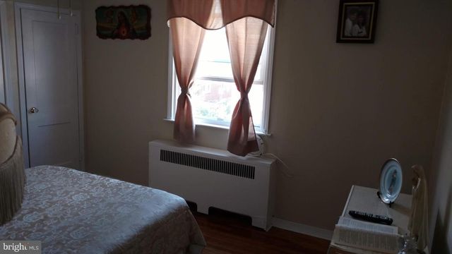 1229 KNORR ST, Philadelphia, PA 19111