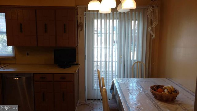 1229 KNORR ST, Philadelphia, PA 19111