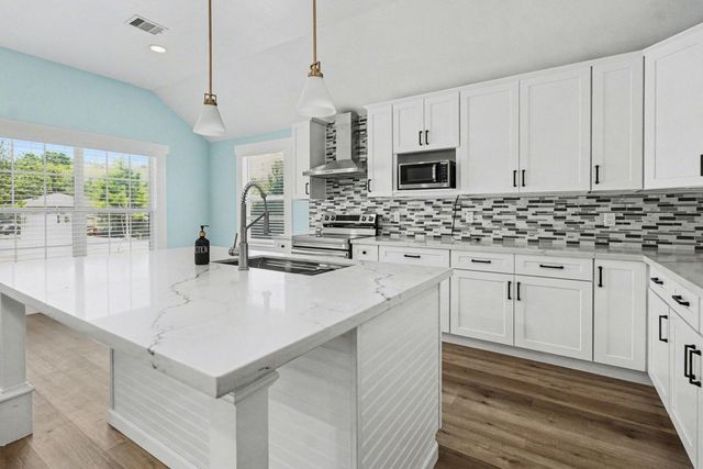 3301 County Road 3479b, Cleveland, TX 77327