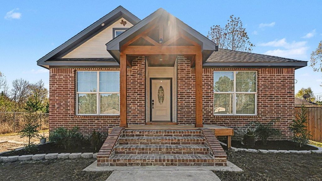 3301 County Road 3479b, Cleveland, TX 77327