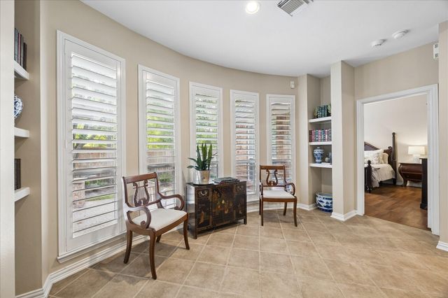 11 S Concord Valley Place, The Woodlands, TX 77382