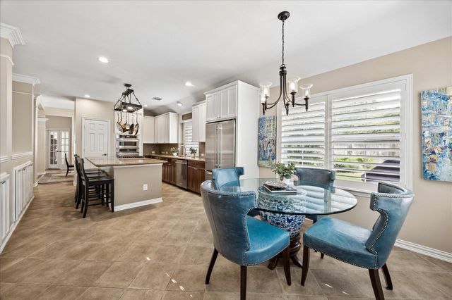 11 S Concord Valley Place, The Woodlands, TX 77382