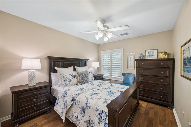 11 S Concord Valley Place, The Woodlands, TX 77382