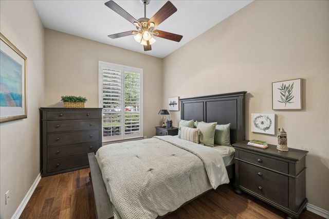 11 S Concord Valley Place, The Woodlands, TX 77382