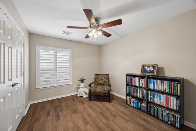 11 S Concord Valley Place, The Woodlands, TX 77382