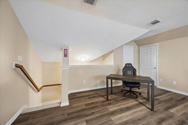 11 S Concord Valley Place, The Woodlands, TX 77382