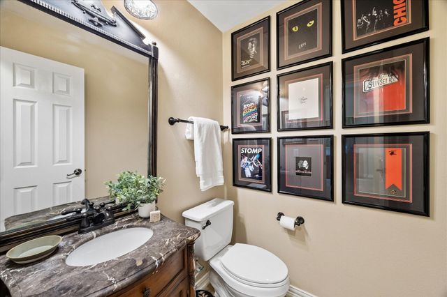 11 S Concord Valley Place, The Woodlands, TX 77382