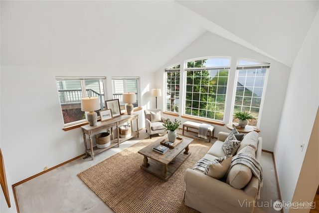 1924 5th Street SE, Puyallup, WA 98372