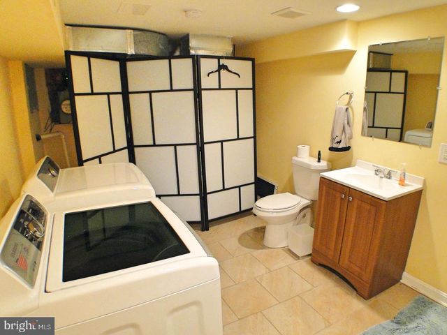 2533 S ROSEWOOD ST, Philadelphia, PA 19145