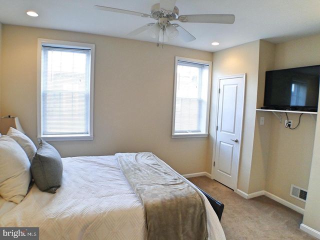 2533 S ROSEWOOD ST, Philadelphia, PA 19145