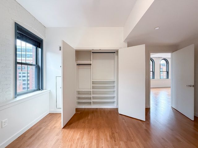 346 Congress St 518, Boston, MA 02210