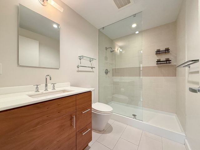 346 Congress St 518, Boston, MA 02210