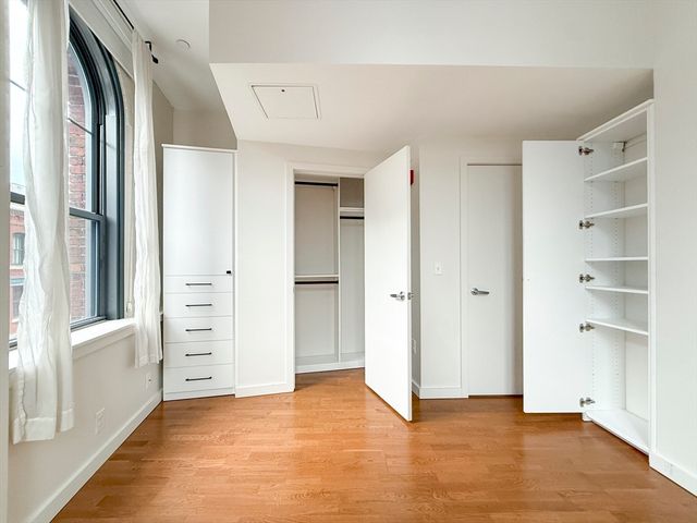346 Congress St 518, Boston, MA 02210
