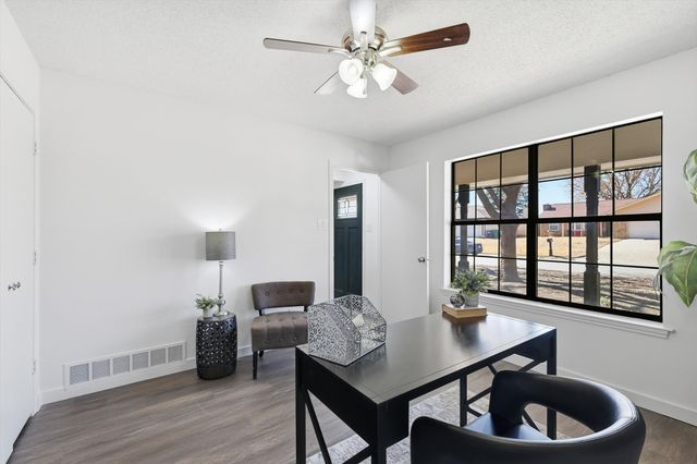 2214 Parkside Drive, Denton, TX 76201