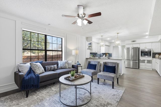 2214 Parkside Drive, Denton, TX 76201