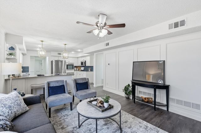 2214 Parkside Drive, Denton, TX 76201