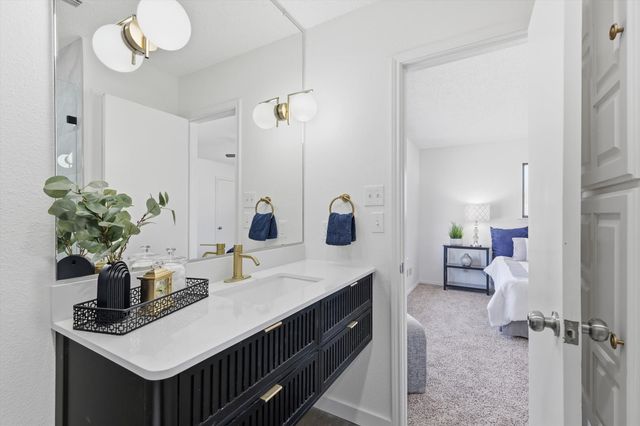 2214 Parkside Drive, Denton, TX 76201