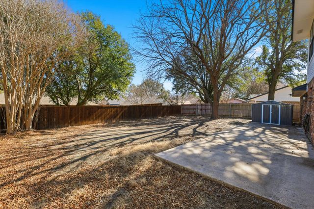 2214 Parkside Drive, Denton, TX 76201