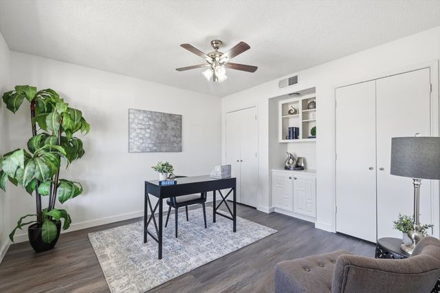 2214 Parkside Drive, Denton, TX 76201