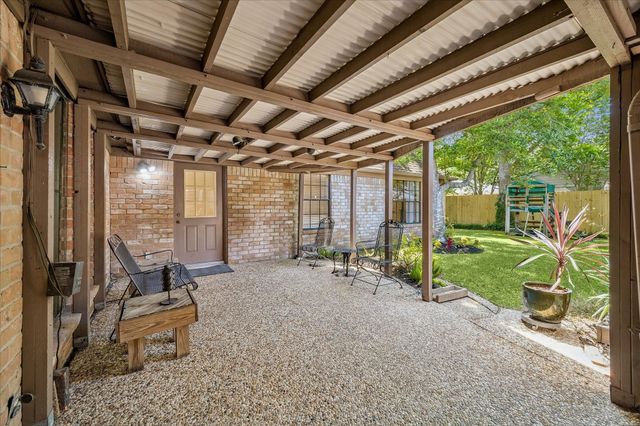 1702 Beech Bend Drive, Houston, TX 77077