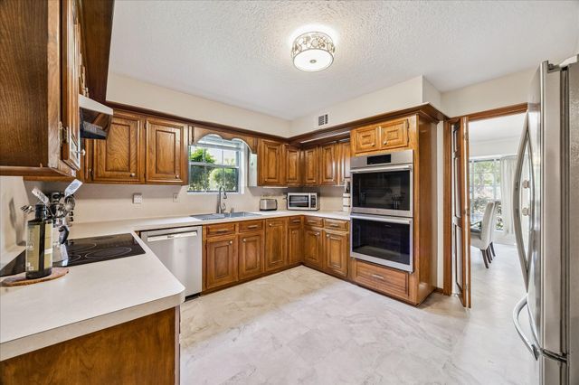 1702 Beech Bend Drive, Houston, TX 77077
