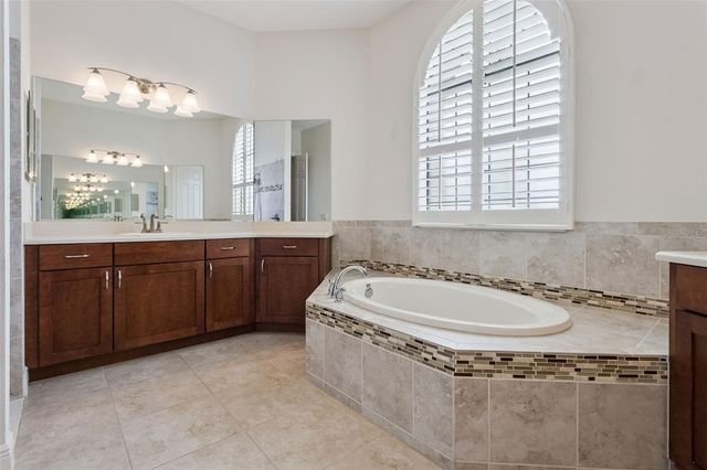 39513 HILLRISE LANE, Lady Lake, FL 32159