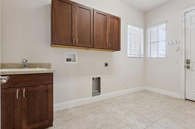 39513 HILLRISE LANE, Lady Lake, FL 32159