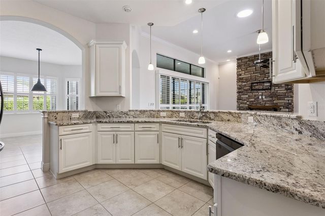 39513 HILLRISE LANE, Lady Lake, FL 32159