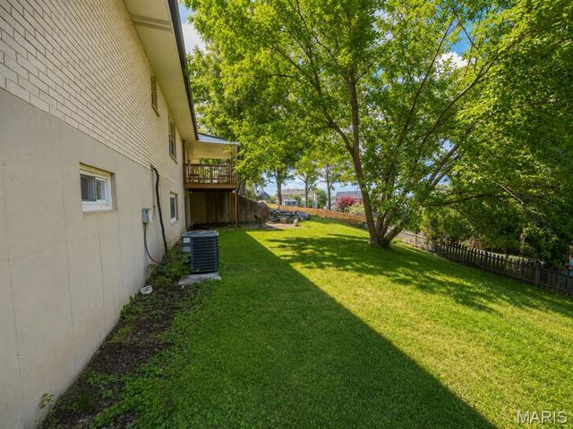635 Lonedell Road, Arnold, MO 63010