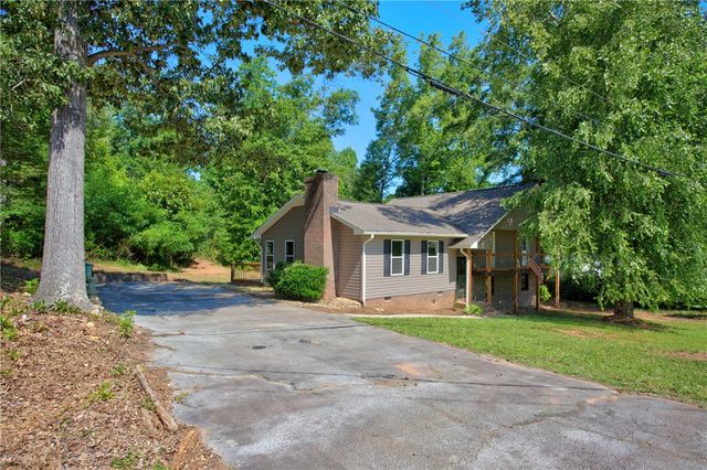 712 Beech Drive, Seneca, SC 29678