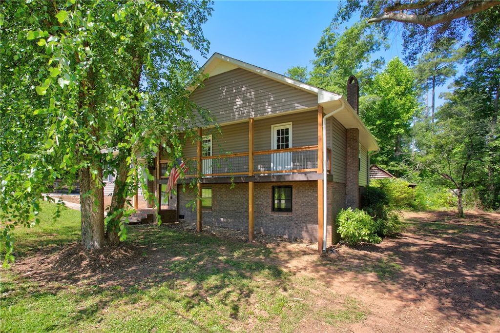 712 Beech Drive, Seneca, SC 29678
