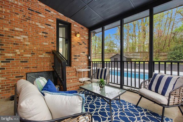 96 SANDY RIDGE RD, Fredericksburg, VA 22405
