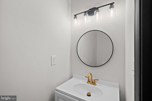 96 SANDY RIDGE RD, Fredericksburg, VA 22405