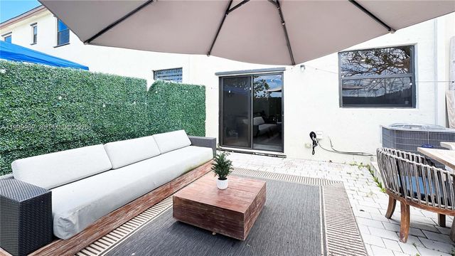 9949 SW 228th Ter, Miami, FL 33190