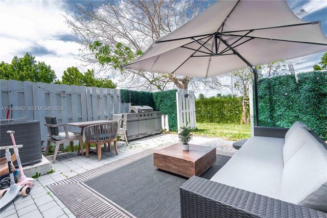 9949 SW 228th Ter, Miami, FL 33190