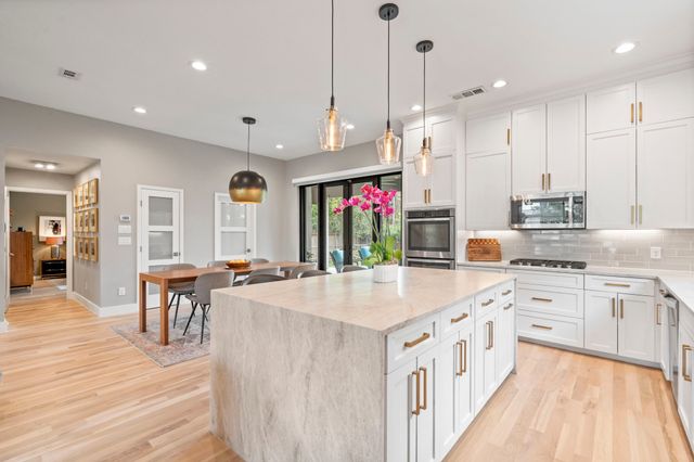 6802 Vada Drive, Dallas, TX 75214