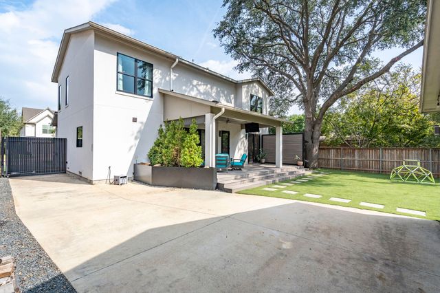 6802 Vada Drive, Dallas, TX 75214