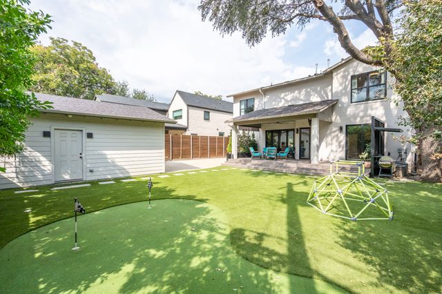 6802 Vada Drive, Dallas, TX 75214