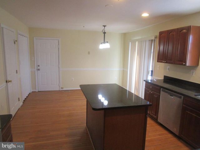 8711 TEMPLE HILL RD, Clinton, MD 20735