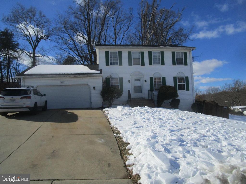 8711 TEMPLE HILL RD, Clinton, MD 20735